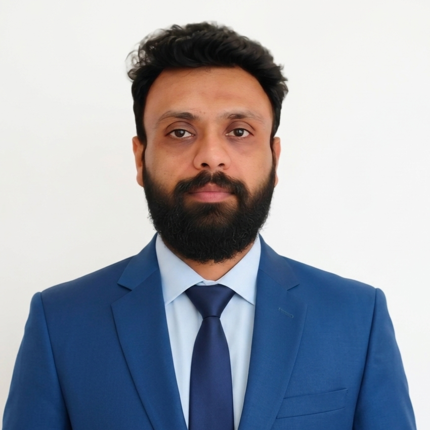 Paras Gupta - Executive MBA Counselor